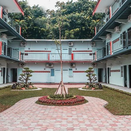 Oyo 488 Tekno Residence South Tangerang Экстерьер фото